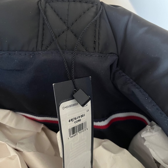 Tommy Hilfiger Large Puffy Quilted Tote Ames Logo Travel Black Shoulder Bag‎ - Picture 4 of 5